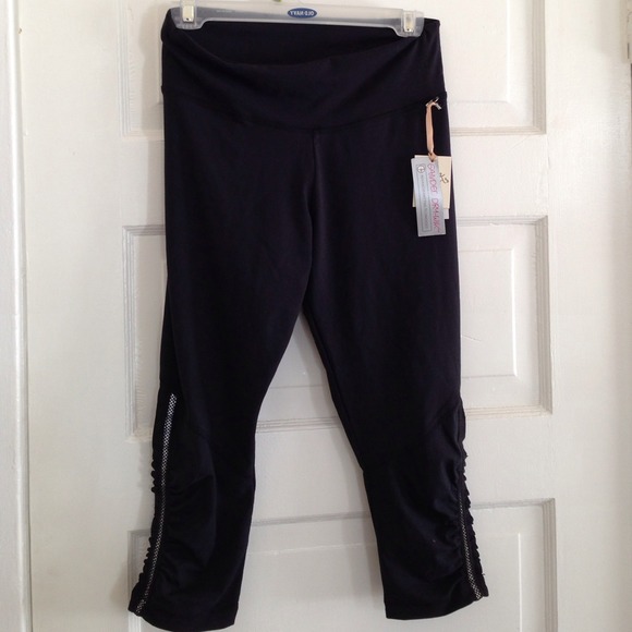 NWT Moisture wicking running tights