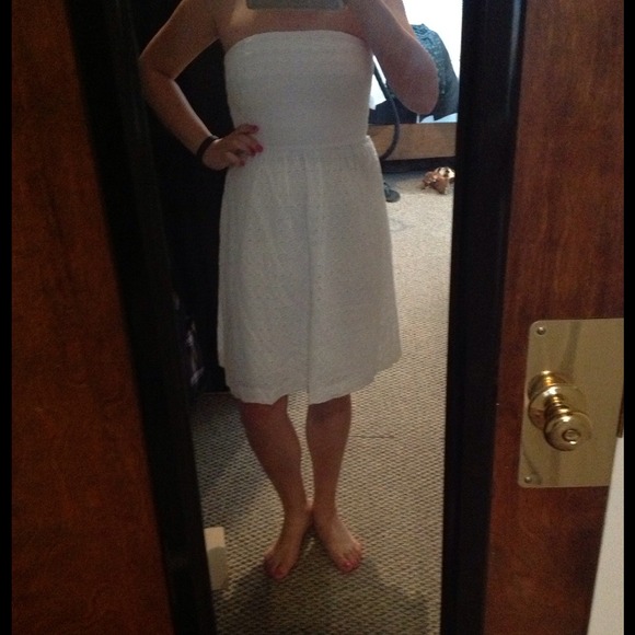 Banana Republic strapless eyelet dress