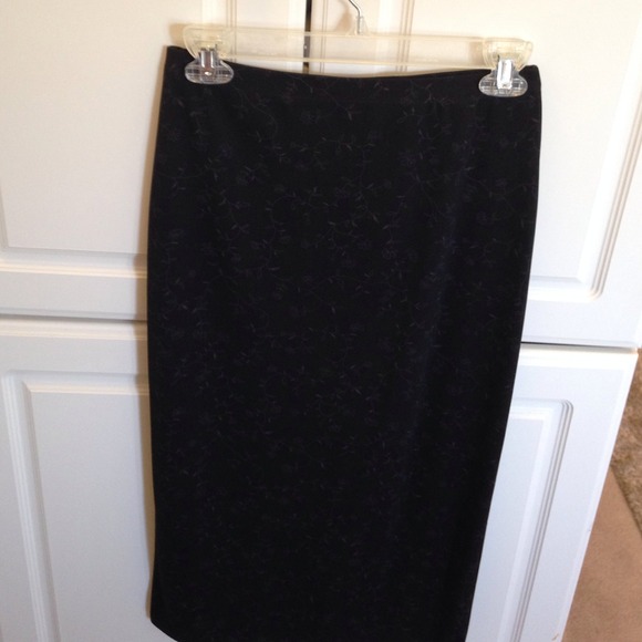 Express skirt with cute pattern