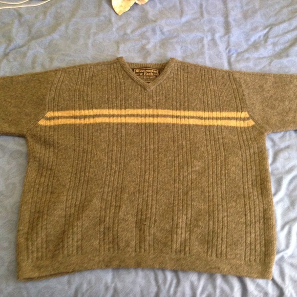 mens grey striped a&f sweater