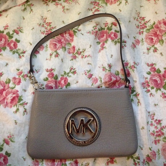 GRAY MICHAEL KORS WRISTLET