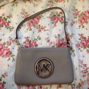 GRAY MICHAEL KORS WRISTLET