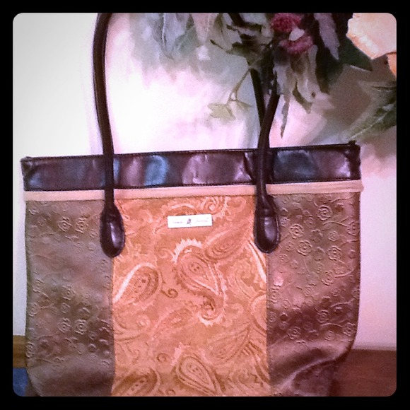 Isabella's Journey large purse