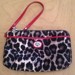 🚫SOLD🚫Coach Wristlet