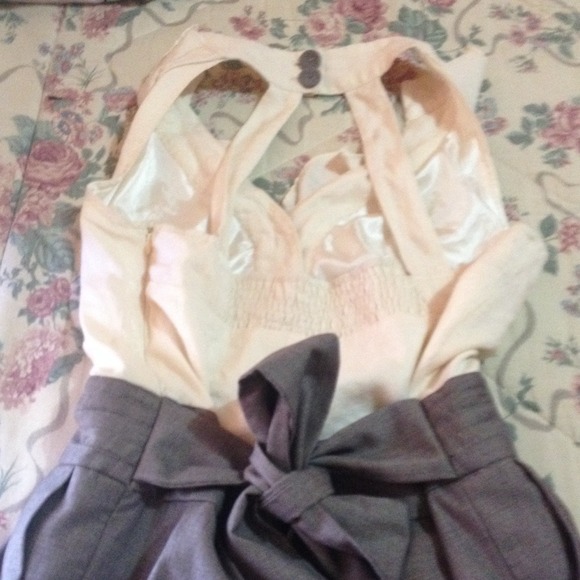 Cute romper 💜 - Picture 2 of 4