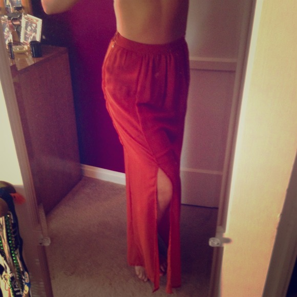 Burnt orange maxi skirt!