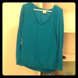 Blue long sleeve tshirt