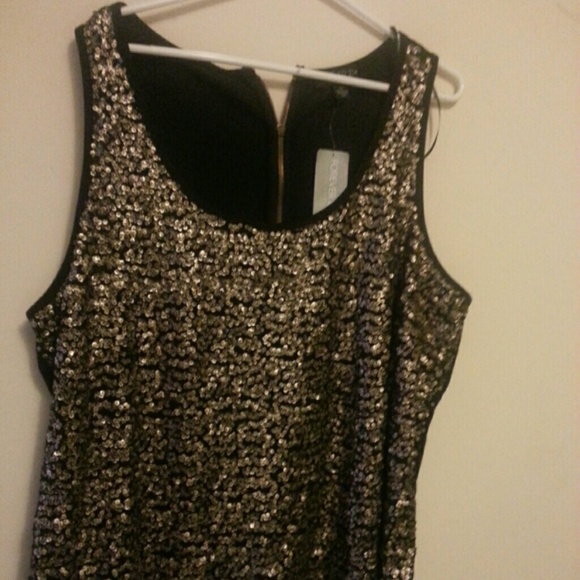 Forever 21 Tops - Dressy Gold Shirt