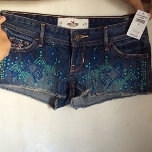 Hollister shorts!😍