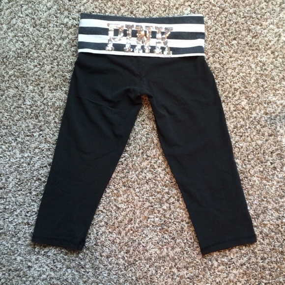 🚫traded🚫VS cropped yoga pants