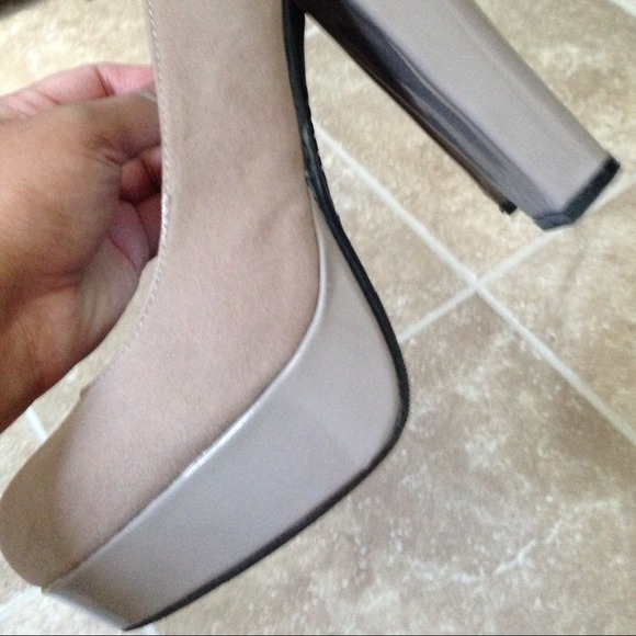 Khaki suede platforms - Picture 4 of 4