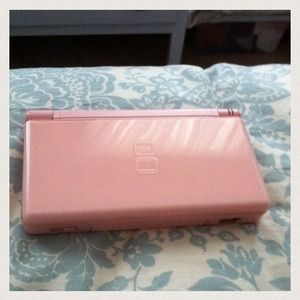 Pink Nintendo DS