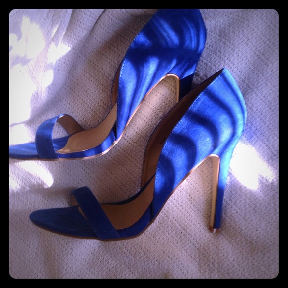 Cobalt heels sandal