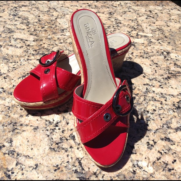 SBICCA RED PATENT & CORK WEDGES