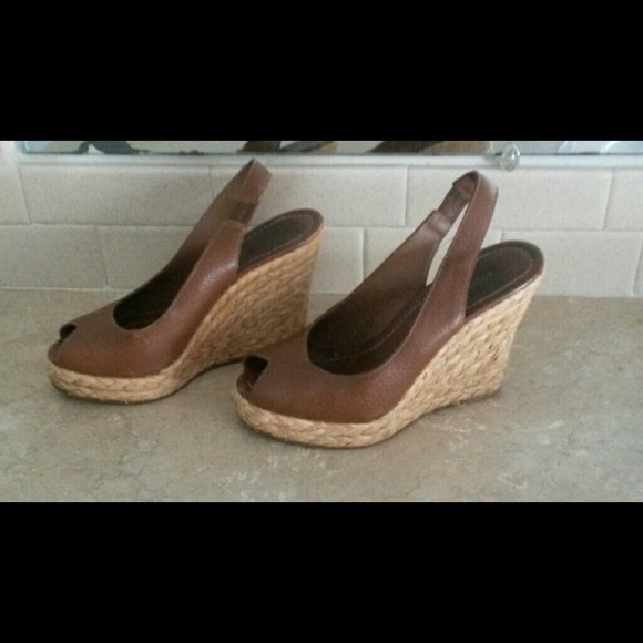 Tan wedges