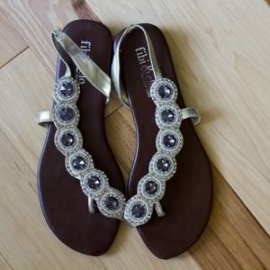 Fibi & clo cascade sandal. Sz 9. Mint condition