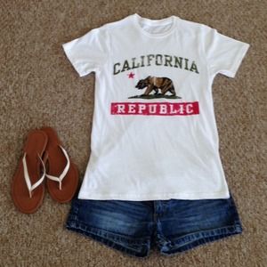 California basic tee