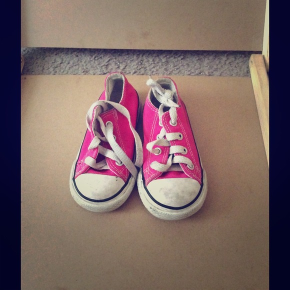 SOLD ON M E R - c ari