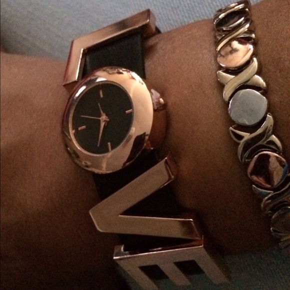 Casual watch - Picture 2 of 2