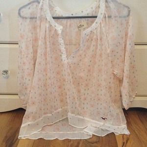 3/4 sleeve Hollister sheer top
