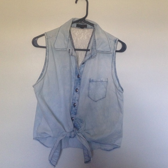 Denim top with lace in the back