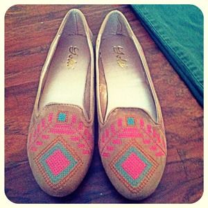 Kick Off Those Crazy Shoes | Tribal flats