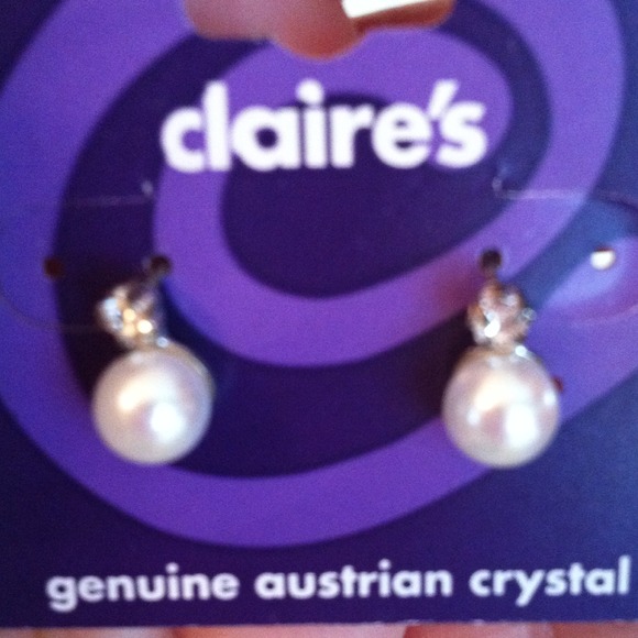 🎉🎉SOLD SOLD 🎉💕 silver plated earrings💕 - Picture 2 of 4