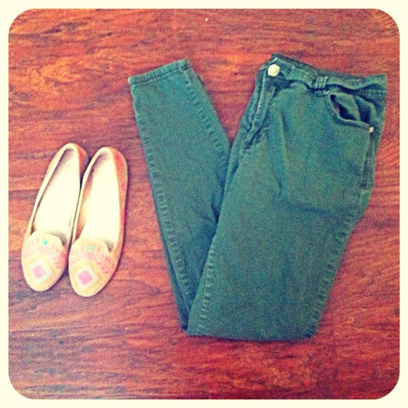 Not With Haste | Olive green skinny pants