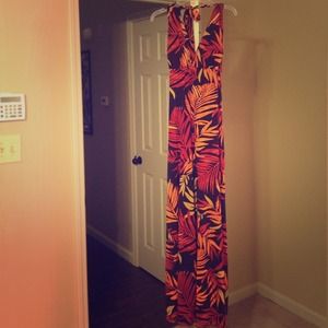 Tropical colored maxi dress. Size small