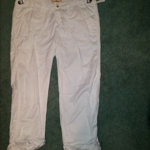 Hollister white capris