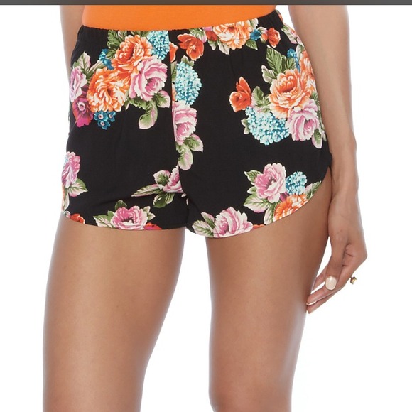 Pants - 🎉🎉HP🎉🎉Floral shorts