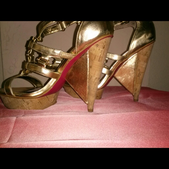 Paris Hilton Wedge Heels - Picture 4 of 4