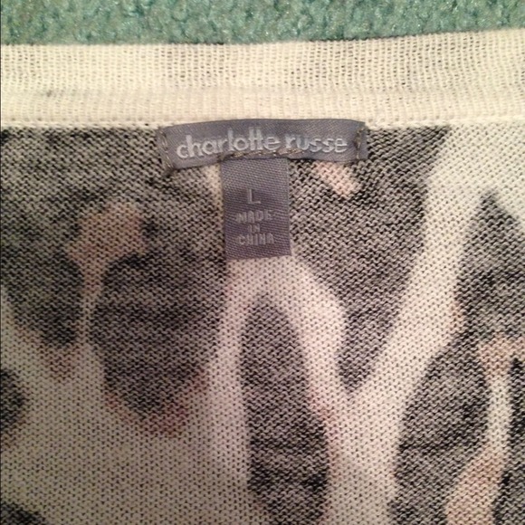 Cropped cheetah print sweater🐆 - Picture 2 of 2