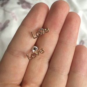 Set of "love" earrings