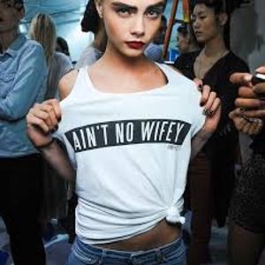 🚫SOLD🚫 AIN'T NO WIFEY Tank Top