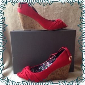 Red Sandals - Rampage