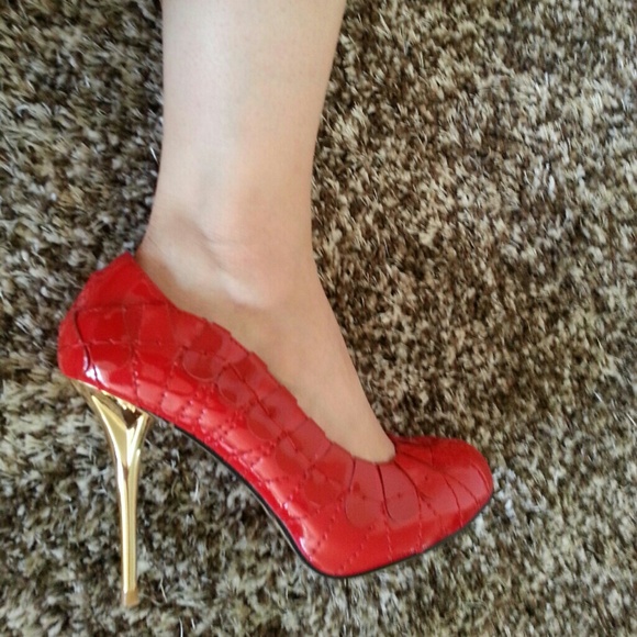 Glorious red golden heels
