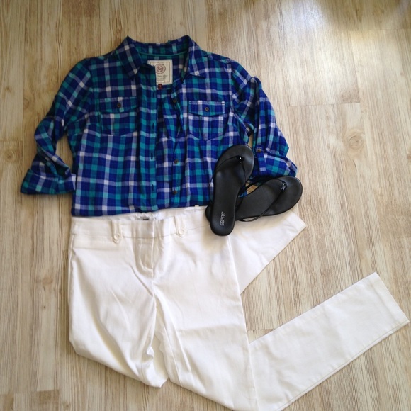 white pants