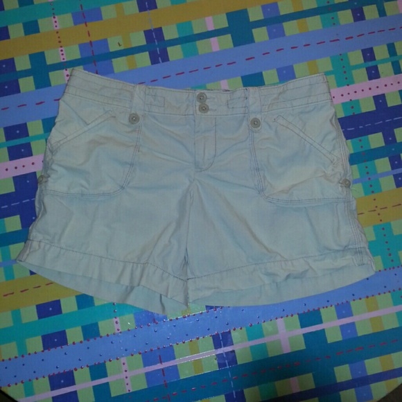 Light weight creme colored shorts
