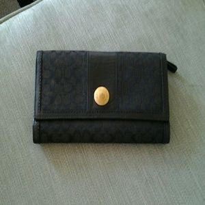 Medium COACH Wallet!!