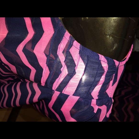 Top! - Picture 2 of 3