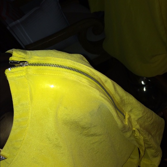 🔴Mellow Yellow - Picture 2 of 3