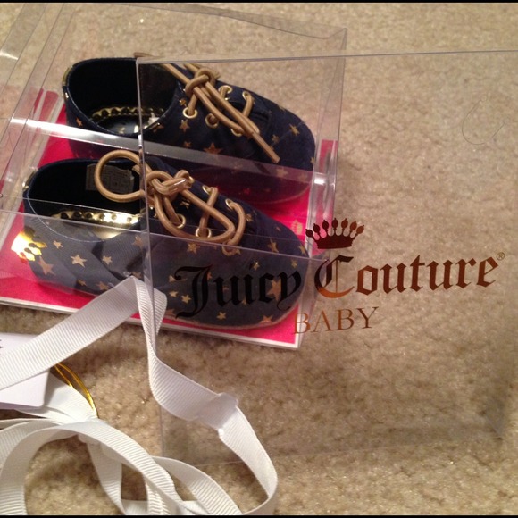 NWT juicy couture baby shoes