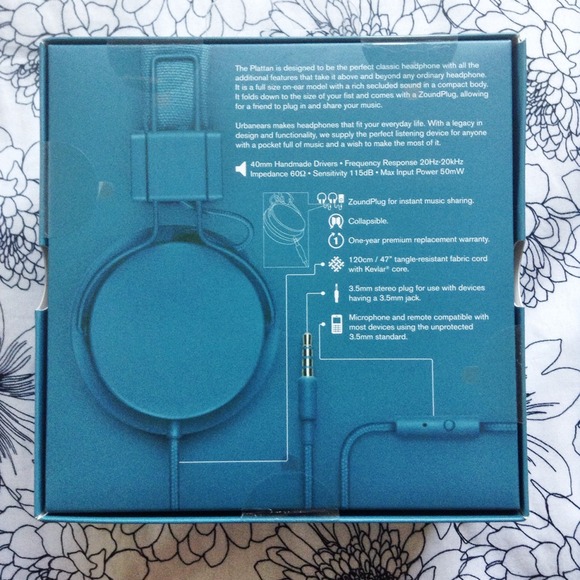 Plattan Headphones in Petrol - Picture 2 of 2