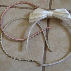 Set of three headbands