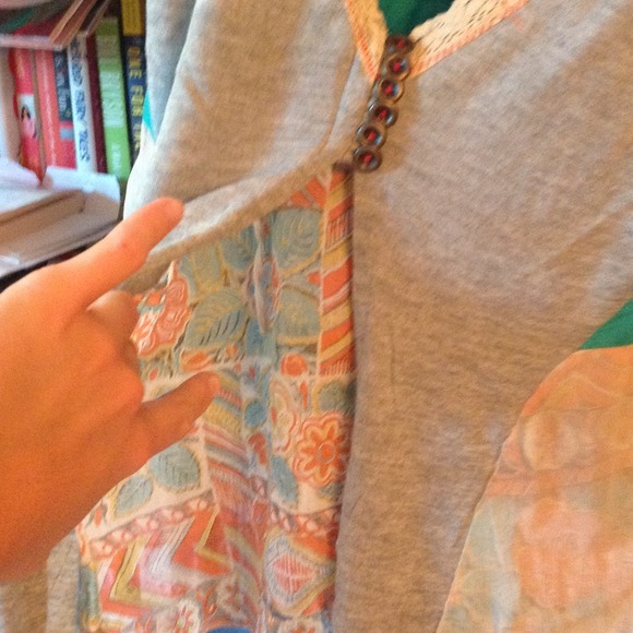 Backless Tank - Picture 3 of 4