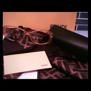 💯Authentic Fendi Glasses
