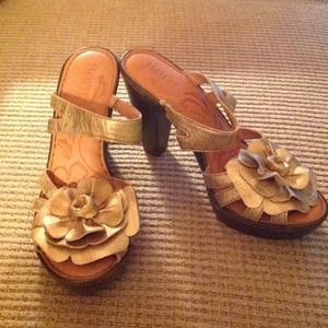 Women's Shoes