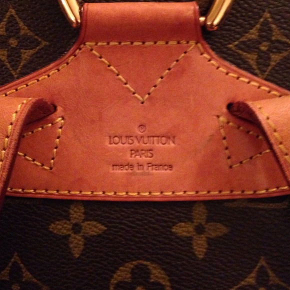 Authentic Louis Vuitton Ellipse Backpack - Picture 2 of 4