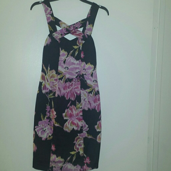 🚫SOLD🚫 Cache floral dress